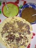 Tlayudas de tasajo con chapulines