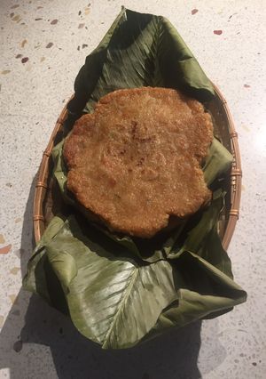 A picture of Bánh chưng Pizza.