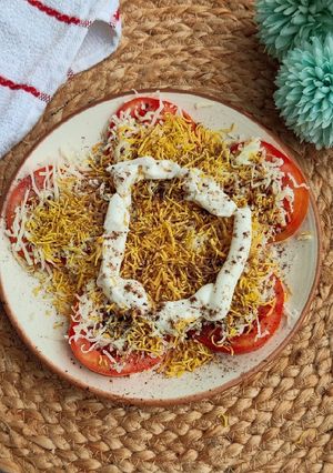 A picture of Tomato Slice Chaat.