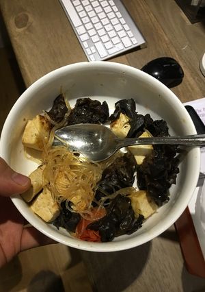 A picture of Wood fungi stir fry (soak 4h, pre 5m, cook 5m).