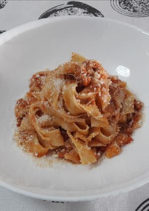 O poză a rețetei Tagliatelle cu sos de carne.