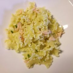 Pasta with salmon and salsa verde A picture of Pasta with salmon and salsa verde.
