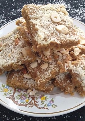 કાટલું (Katlu Recipe In Gujarati) રેસીપી મુખ્ય ફોટો