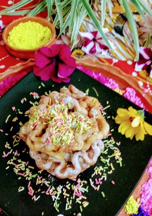 A picture of Mexican bunuelos.