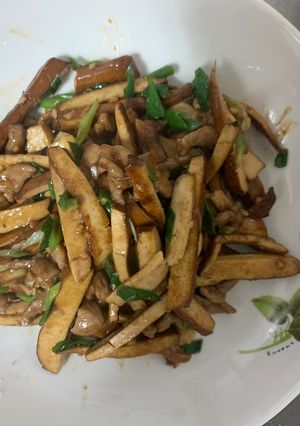 豆乾蔥爆肉絲 的食譜成品照片