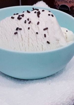 A picture of Vanilla icecream.