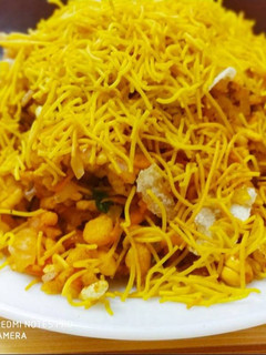 உடனடி பேல் பூரி | பேல் பூரி செய்முறை | மும்பை பாணி செய்முறை முக்கிய புகைப்படம்