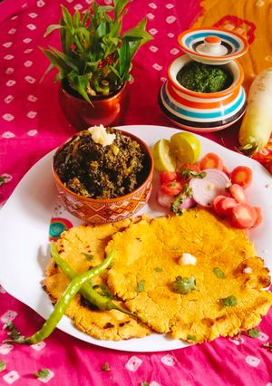 A picture of Sarson ka saag.