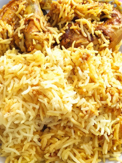 عکسی از دستور زرشک پلو با مرغ ریش ریش