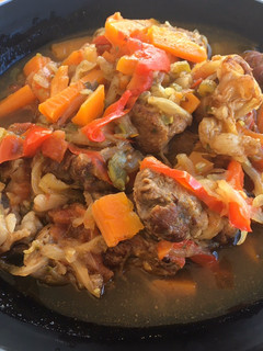 Una foto de Carne en salsa