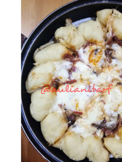 Foto resep Cheesy bite smoked beef mushrooms pizza (teflon)