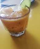 Prepara de maracuyá a base de mezcal