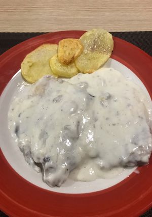 Una foto de Filete de Atún con Salsa Casamcrem
