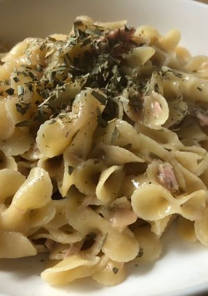 A picture of Tuna & Tarragon Pasta.