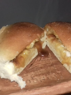 Una foto de Pan relleno de dulce de batata y membrillo