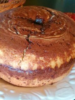 Una foto de Torta marmolada sin leche ni huevos