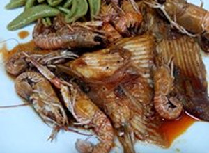 Foto principal de Pasta de espinacas con marisco y raya, a la pimienta roja