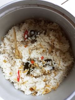 Foto resep Nasi Liwet Rice Cooker