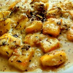 A picture of Nawabi methi paneer.