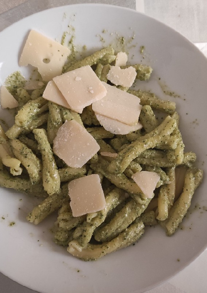 Una foto de Pasta con salsa pesto