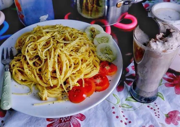 makanan Spaghetti Carbonara yang merasakan kenyamanan