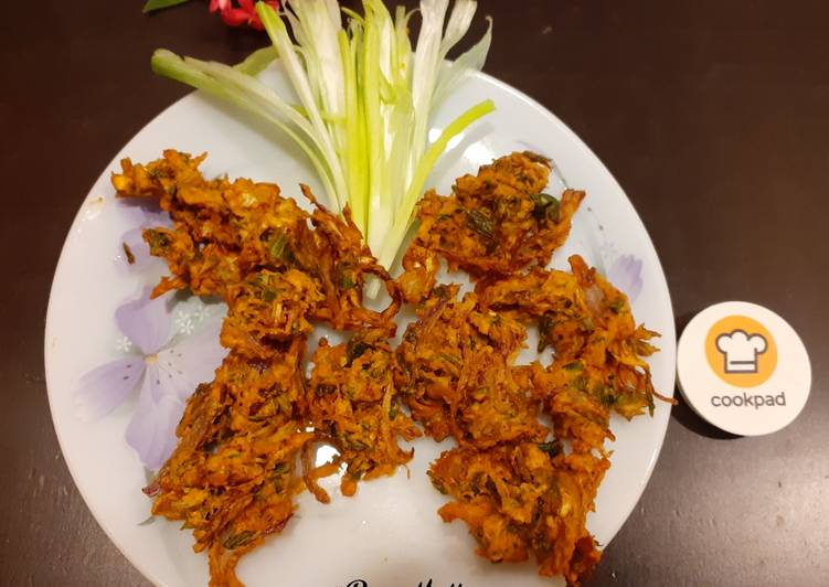 Knowing These 10 Secrets Will Make Your Crispy Green Onions Cabbage Pakodas
