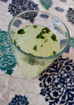 A picture of Healthy Detox juice.