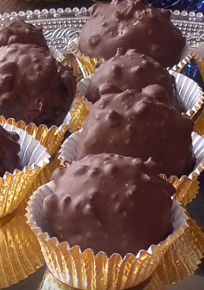 Una foto de Ferrero Rocher caseros