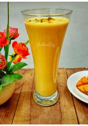 আমের মিল্কসেক (aamer milkshake recipe in Bengali) রেসিপির প্রধান ছবি