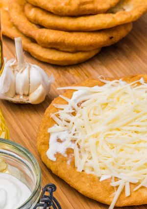 Burgonyás lángos recept fotója