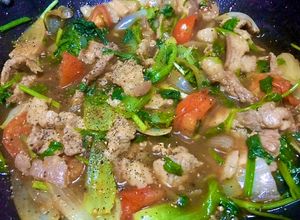 Hình của món Thịt heo xào chua ngọt.