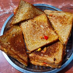 A picture of Schezwan Toast sandwich.