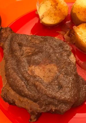 Una foto de Mi ojo de bife en salsa gravy de malbec
