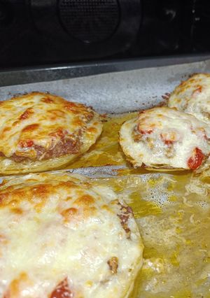 Una foto de Pizza de col a la boloñesa