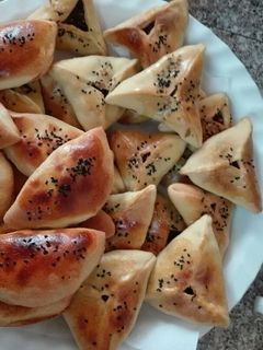 صورة لوصفة فطائر اللحمه والبطاطا