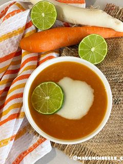 عکسی از دستور سوپ ترب و هویج