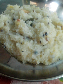 ரவை பொங்கல் (Ravai pongal recipe in tamil) செய்முறை முக்கிய புகைப்படம்
