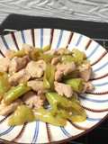 ไก่ผัดพริกหยวก (คลีน)