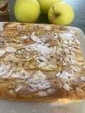 Torta con mele e mandorle