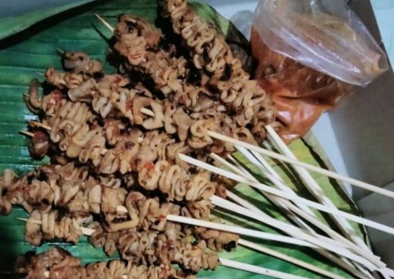 Sate usus pedas manis