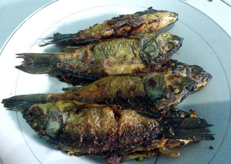 5 Resep: Goreng Ikan Mas Gurih Makyuuuss Untuk Pemula!