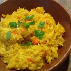 Una foto de Arroz amarillo