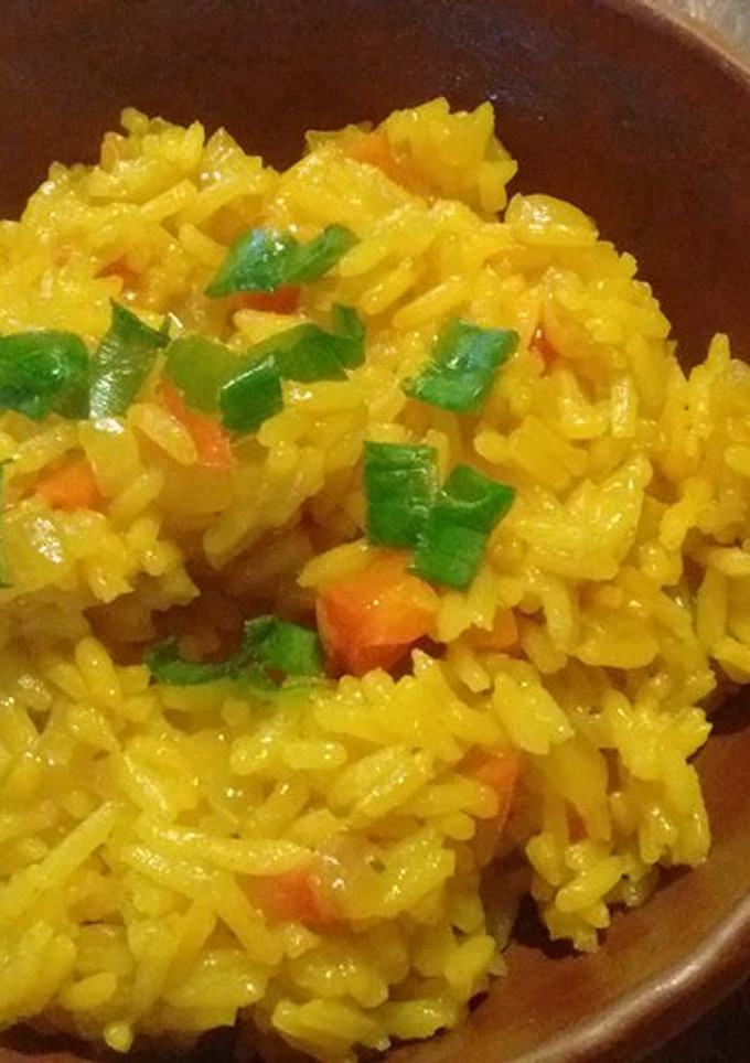 Una foto de Arroz amarillo