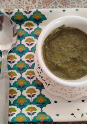 A picture of Basil pesto sauce.