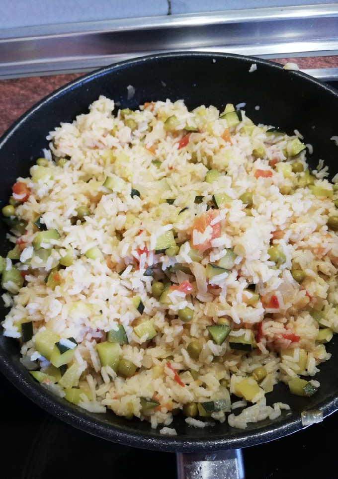 Una foto de Arroz blanco con verduras