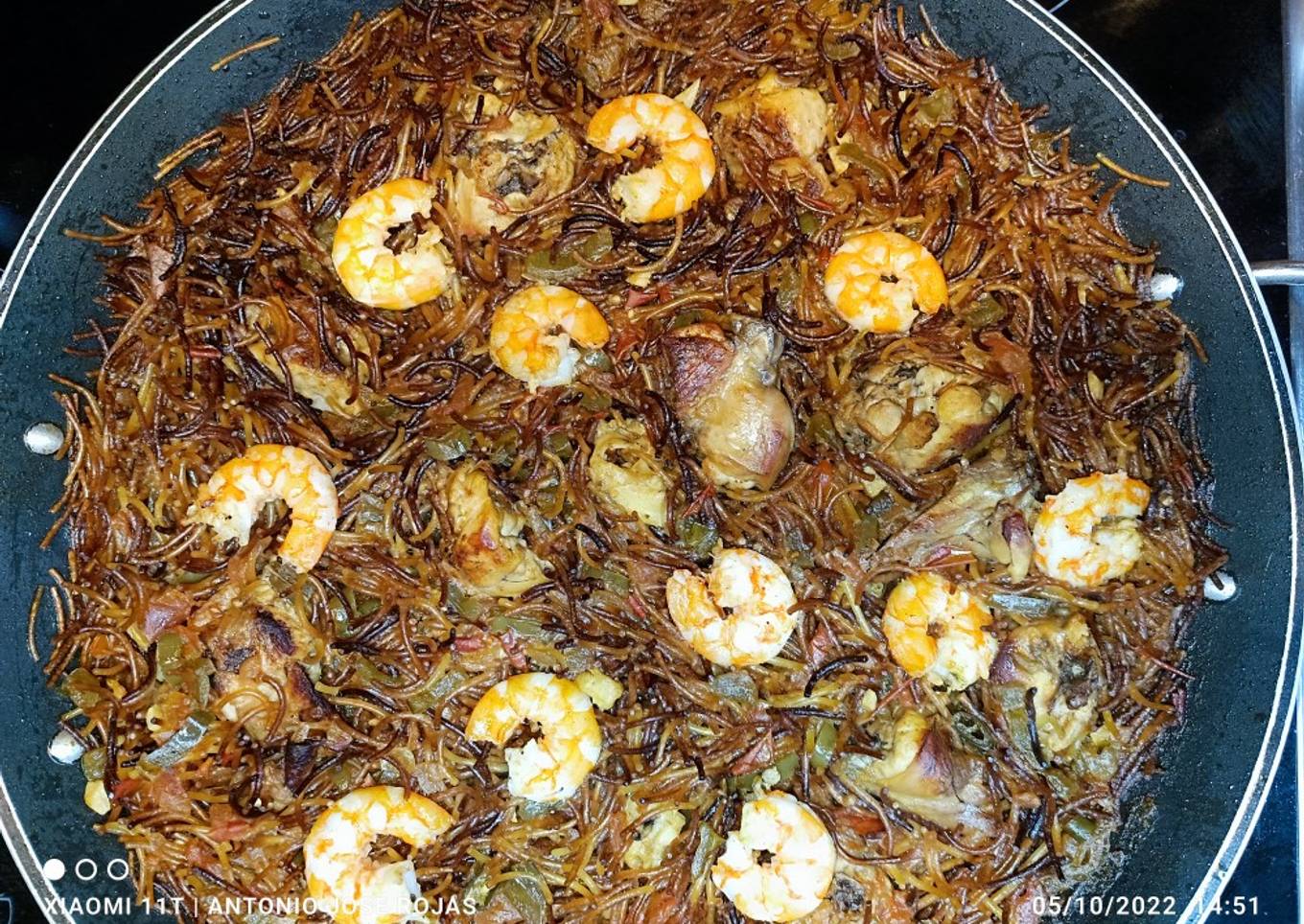 FideuĆ” de conejo y langostinos š