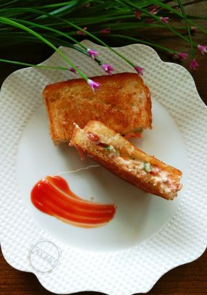 A picture of Curd sandwich.