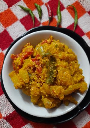 মাছের ডিম দিয়ে পটল পাতুরি (Macher dim diye potol paturi recipe in Bengali) রেসিপির প্রধান ছবি