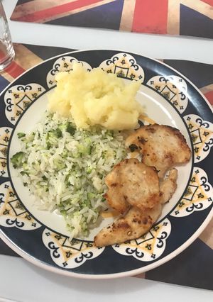 Foto de Arroz com brócolis e queijo prato