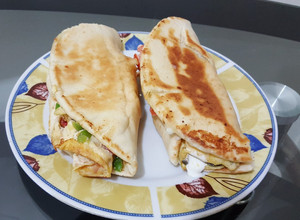 صورة لوصفة ساندويش البيض بالجبن 🧀🌯🥚